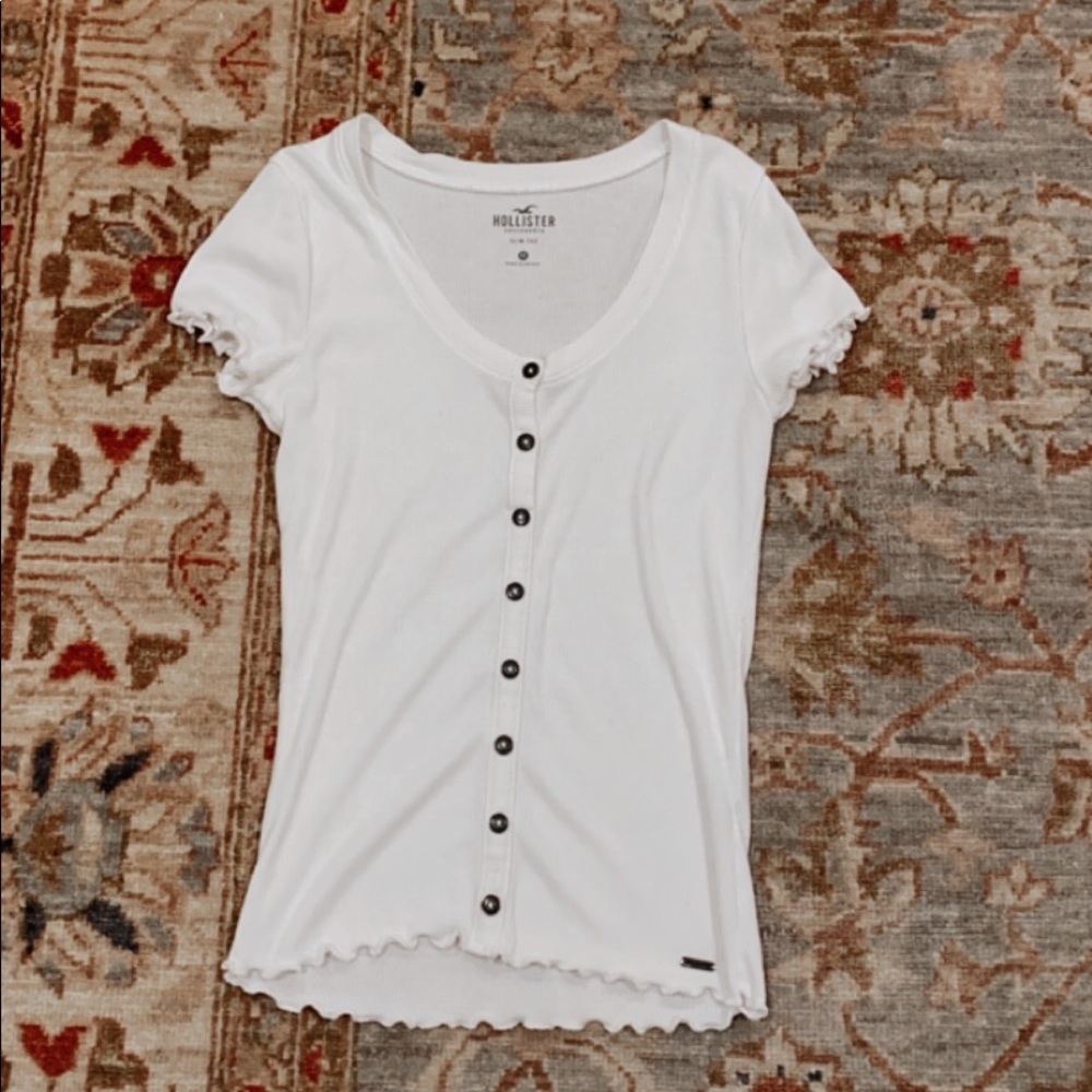 hollister tee